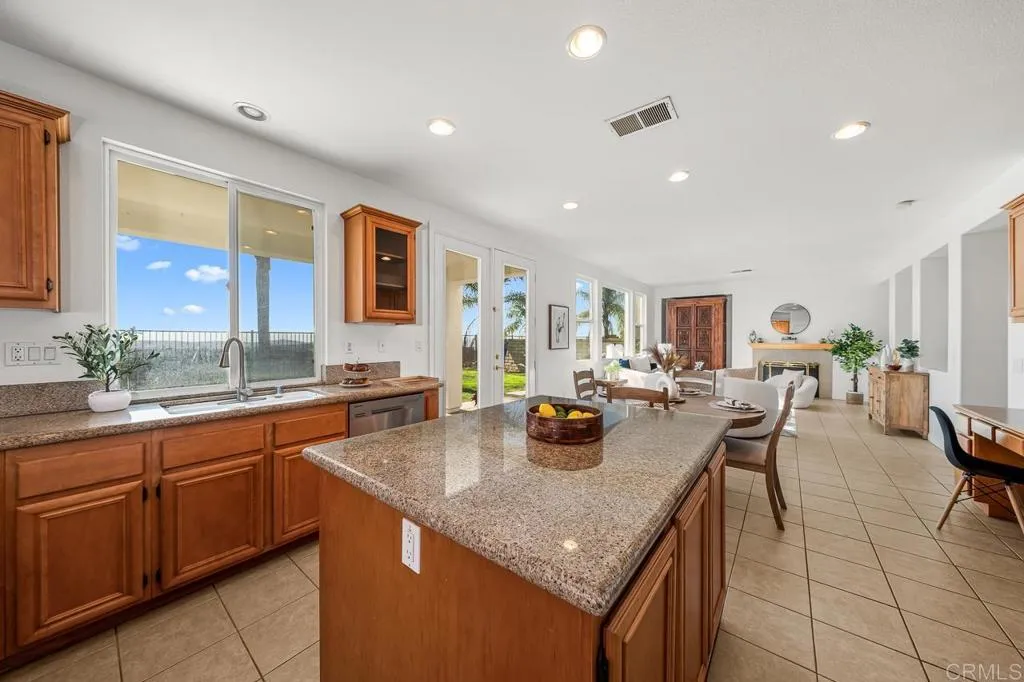 https://cdn.realtyfeed.com/cdn/127/306313131/235b235862e5c26e8ee0977750d57773.webp