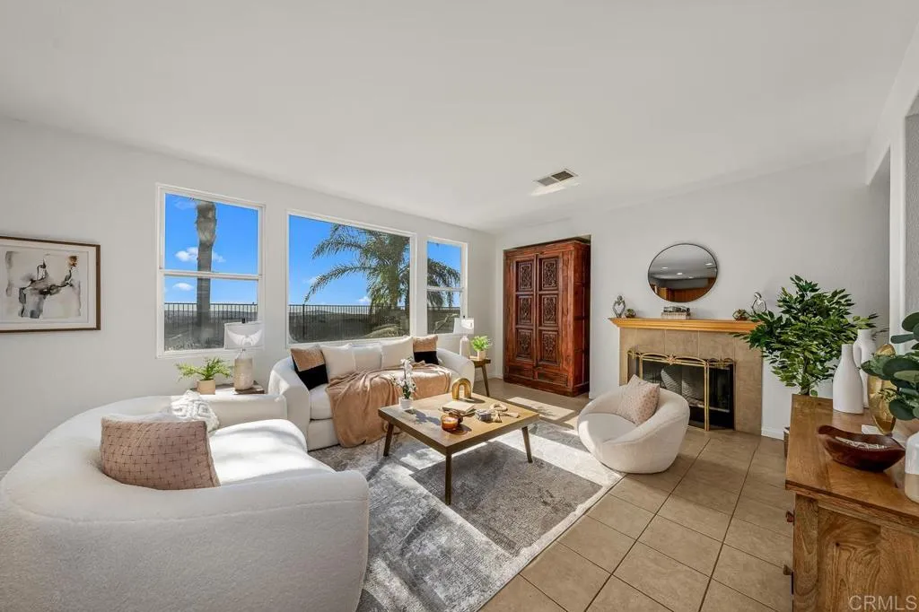 https://cdn.realtyfeed.com/cdn/127/306313131/3dba2419aa0245de70187887f3f1be6f.webp