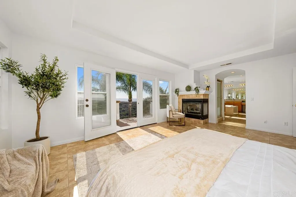 https://cdn.realtyfeed.com/cdn/127/306313131/87b74bd531b78332808103353158a3ec.webp