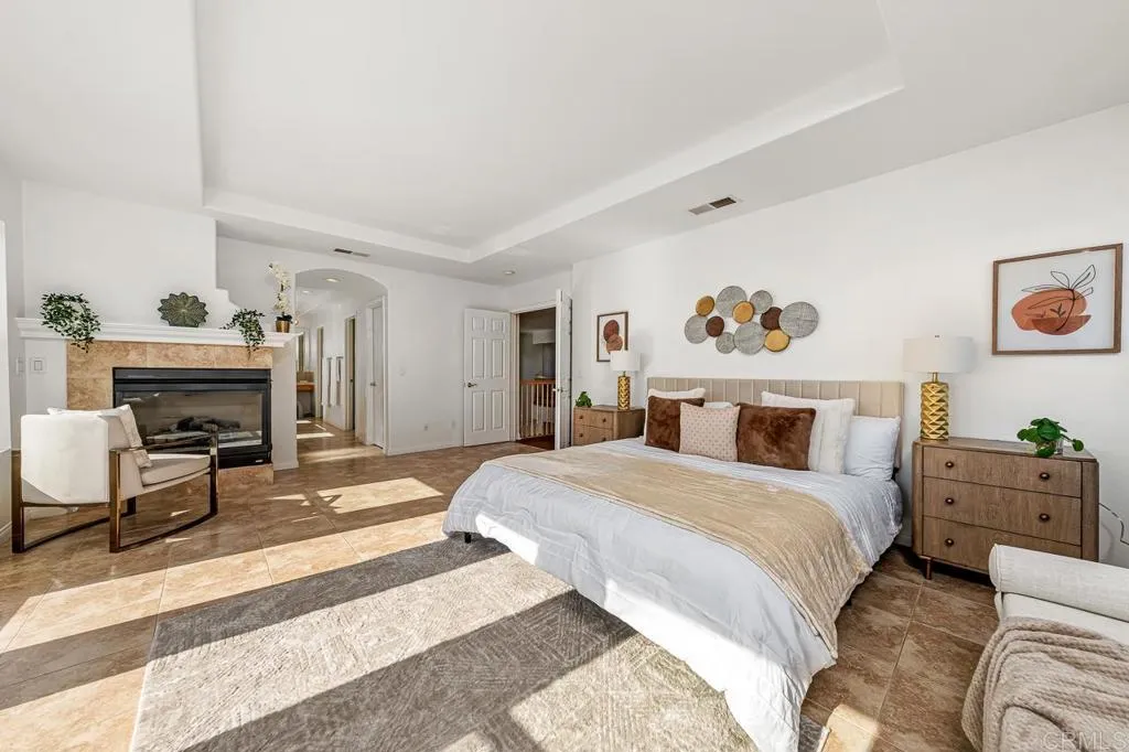 https://cdn.realtyfeed.com/cdn/127/306313131/aa40b46fd01fada86ee25405077855bb.webp
