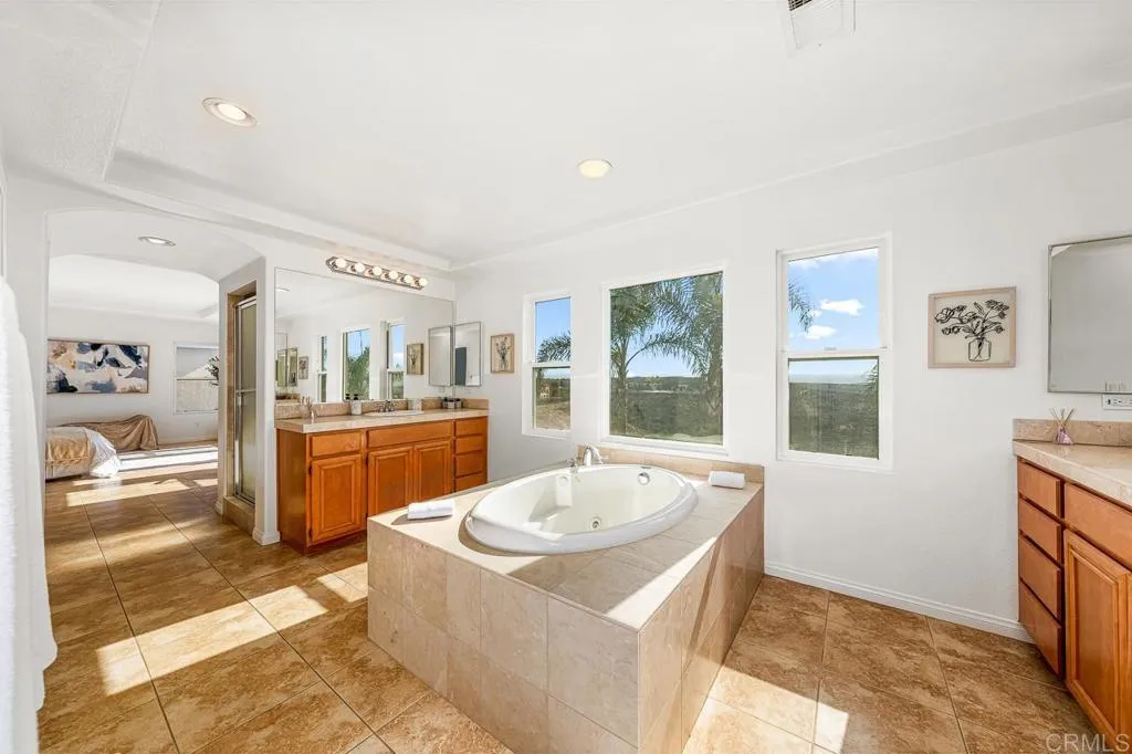 https://cdn.realtyfeed.com/cdn/127/306313131/cd9d99c3efcd4c458f2b87d06df27179.webp