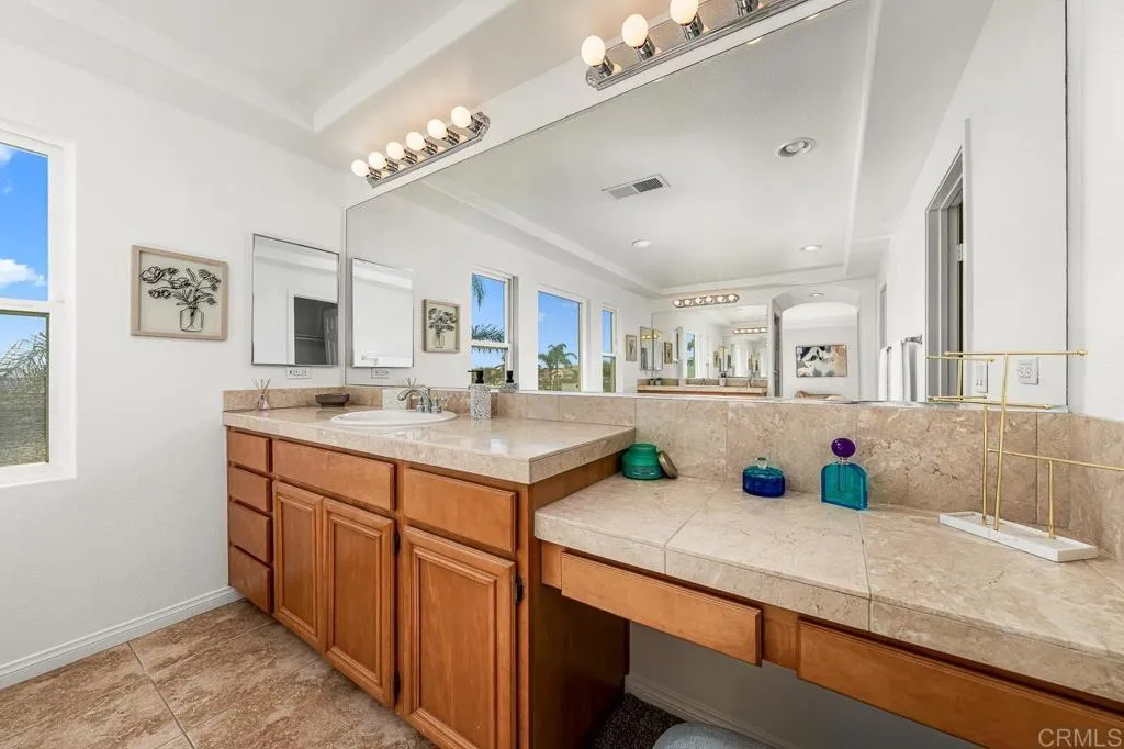 https://cdn.realtyfeed.com/cdn/127/306313131/e91177f66f881f2e8f0095ce6dff0b80.webp