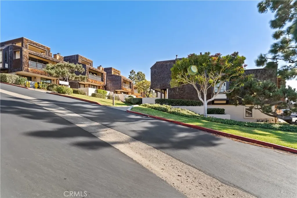 Photo #3: SB24237922 Listing 