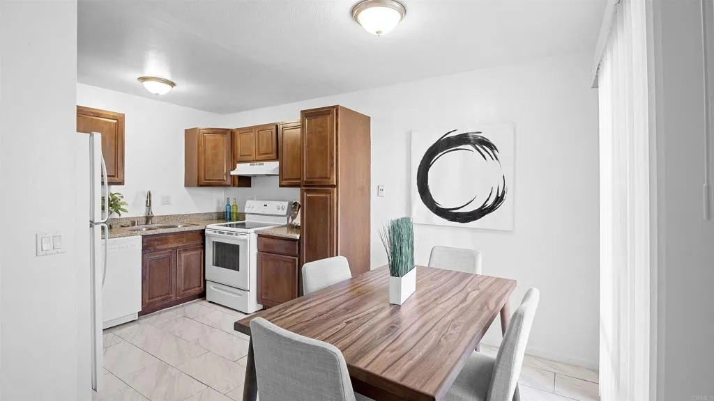 Photo #6: NDP2410200 Listing 