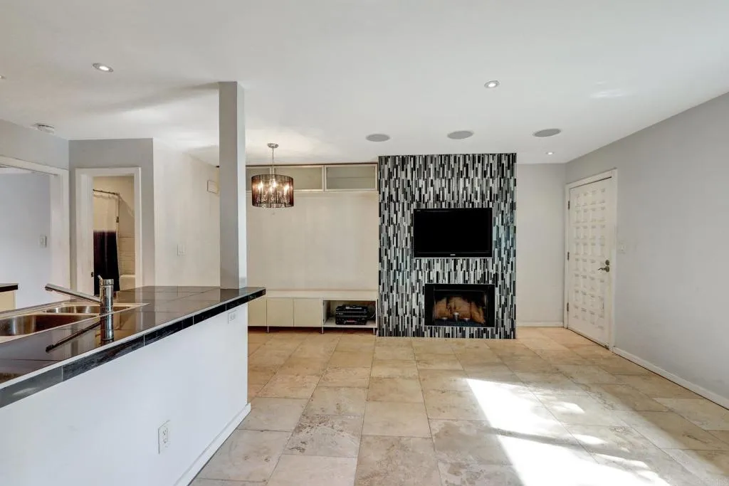 Photo #4: PTP2407230 Listing 