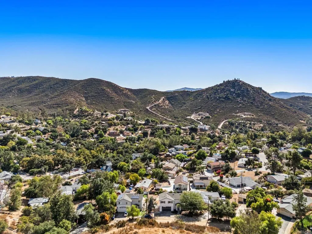 https://cdn.realtyfeed.com/cdn/127/306316364/347b6e2302ccdf347792e37a3d497690.webp