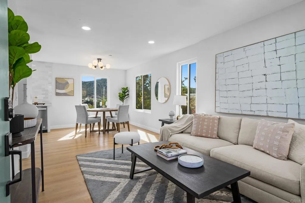 https://cdn.realtyfeed.com/cdn/127/306316364/6d9187cb166be3ced618394d94e77445.webp