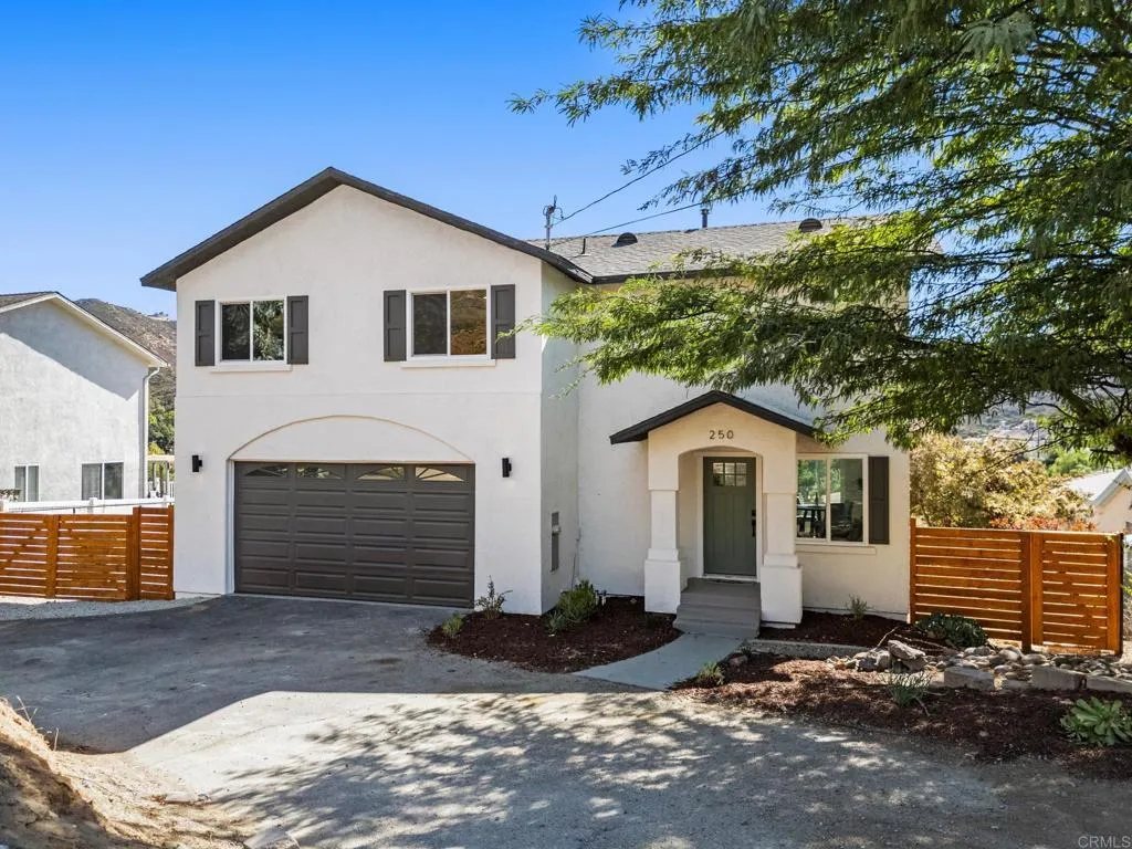 https://cdn.realtyfeed.com/cdn/127/306316364/9827c1e218c3dd850cd9771c2b81b5f6.webp