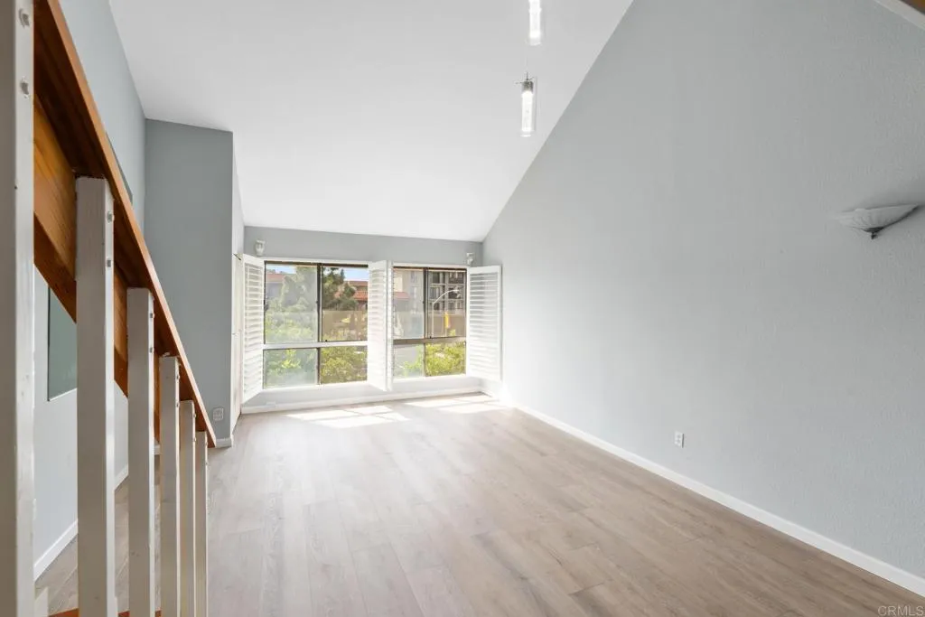 https://cdn.realtyfeed.com/cdn/127/306316696/3a00596804c695c83cae8f7d17bda986.webp