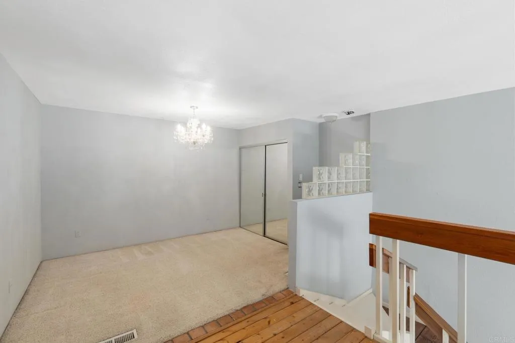 https://cdn.realtyfeed.com/cdn/127/306316696/90a220997b747e2057709216810bb3c8.webp