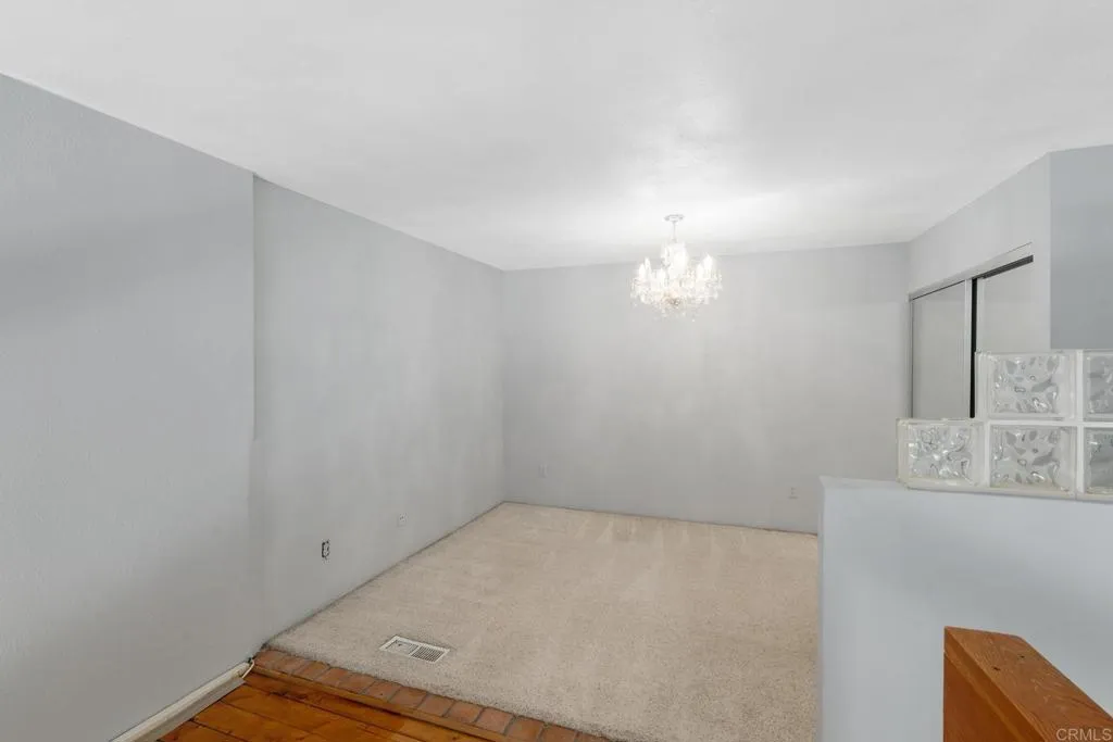https://cdn.realtyfeed.com/cdn/127/306316696/d2dc8ac8b42dc7d9b0defb83f2092b07.webp