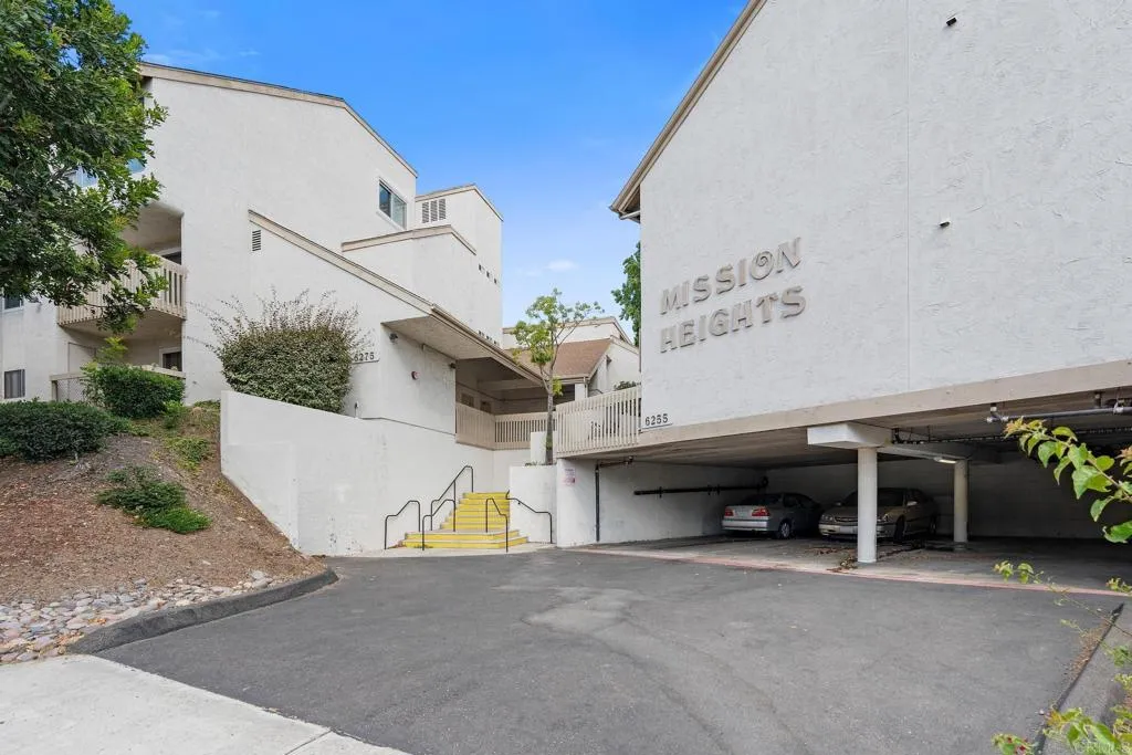 https://cdn.realtyfeed.com/cdn/127/306316696/e6745de346faa37919d40889a1783d95.webp