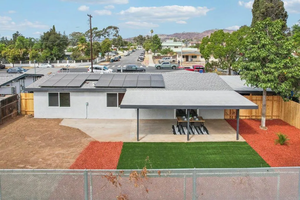 https://cdn.realtyfeed.com/cdn/127/306316869/34fa09745fcbc0984da051b95e4a36ab.webp