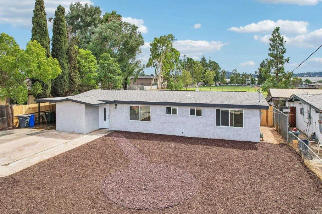 https://cdn.realtyfeed.com/cdn/127/306316869/c5361ce912a911d49f326fb278218be2.webp