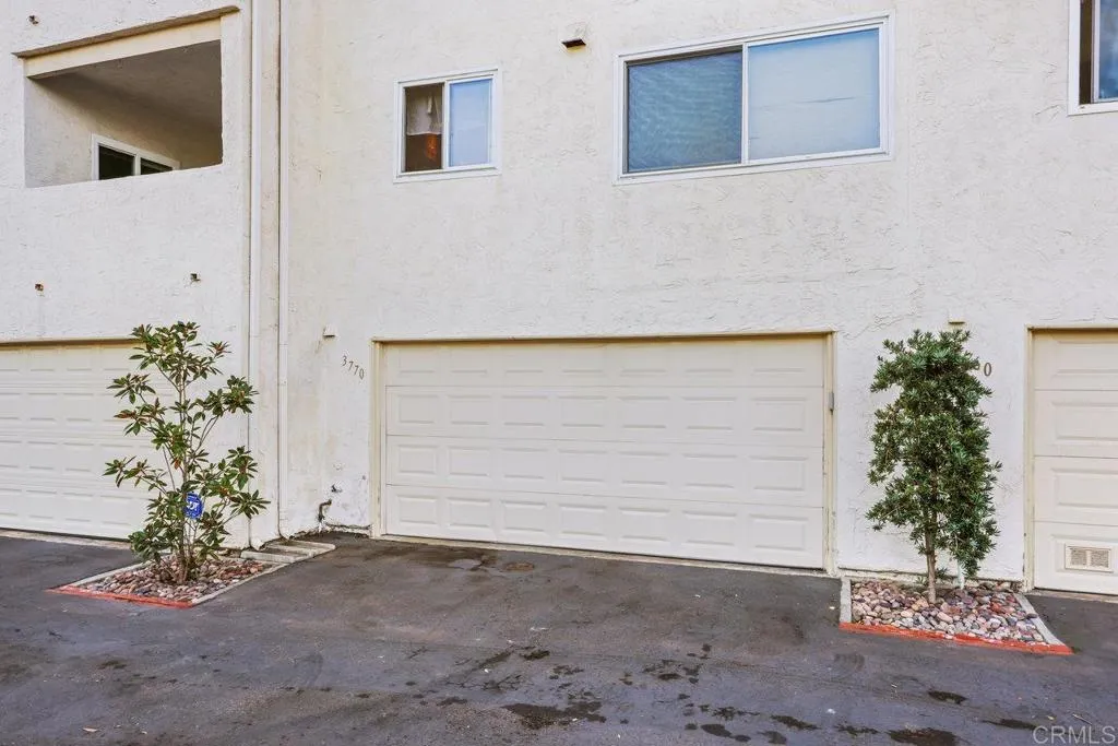 https://cdn.realtyfeed.com/cdn/127/306317064/2451e5535402de573cf9abb11b7b3470.webp