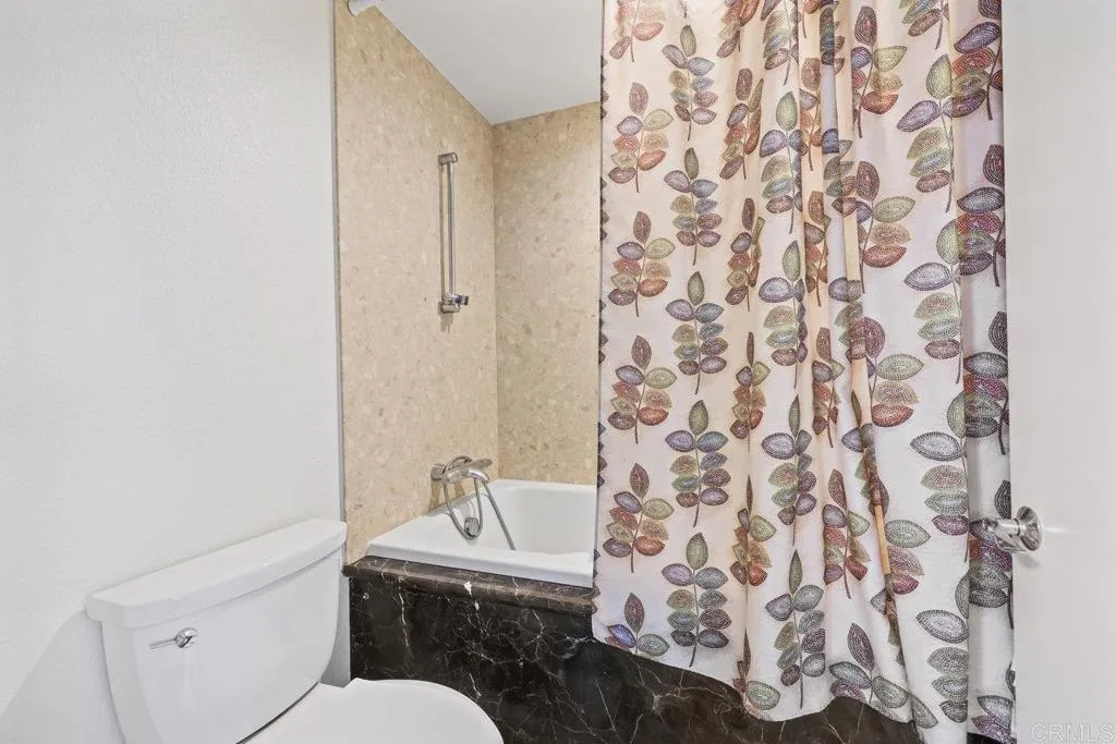 https://cdn.realtyfeed.com/cdn/127/306317064/56dbb19c66d06e03683f456429bf61d8.webp