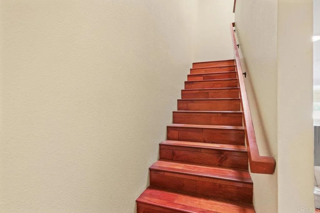 https://cdn.realtyfeed.com/cdn/127/306317064/8a23299f53bb8eb4c1aed99d9ce742f6.webp