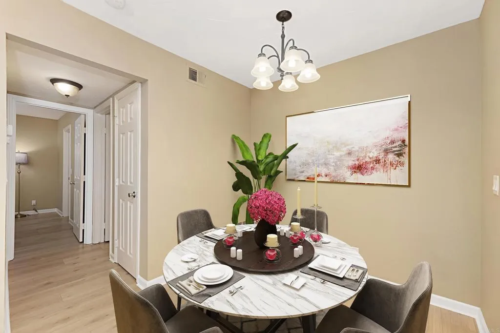 https://cdn.realtyfeed.com/cdn/127/306317169/2dad80dd2d51d2525622c7281fadb67a.webp