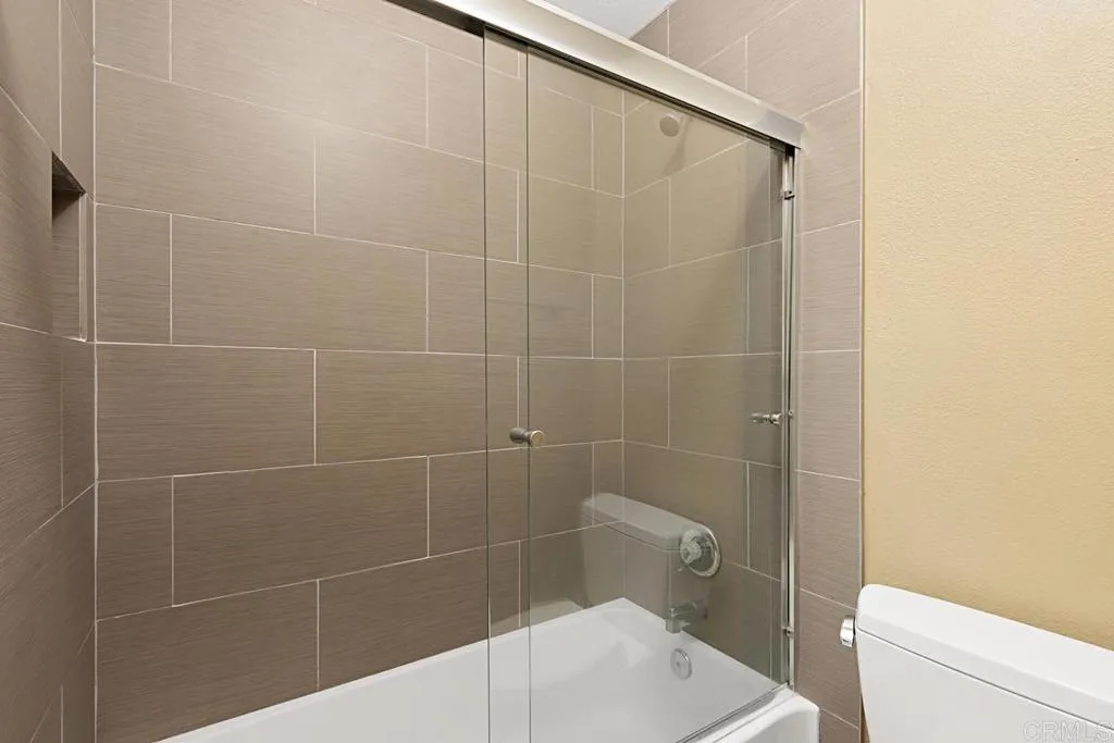 https://cdn.realtyfeed.com/cdn/127/306317169/43463e05c853aabe95cb8ff6bad5e9eb.webp