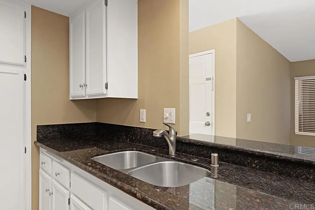 https://cdn.realtyfeed.com/cdn/127/306317169/48c503d63abed081ebcc96113b569de7.webp