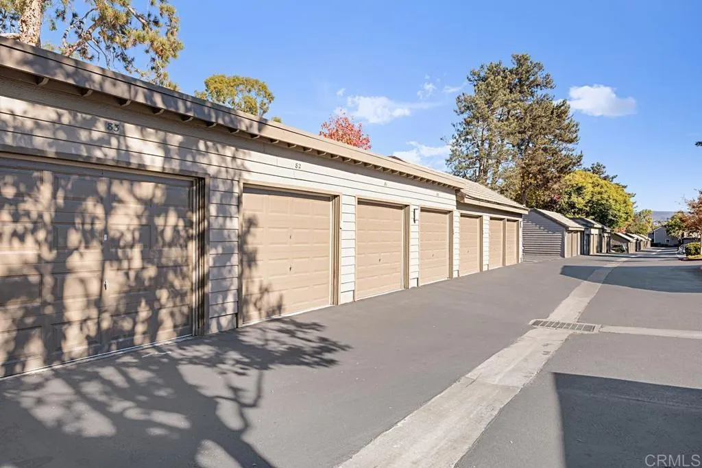 https://cdn.realtyfeed.com/cdn/127/306317169/800606137b3e5add9b790a54122cf4dc.webp