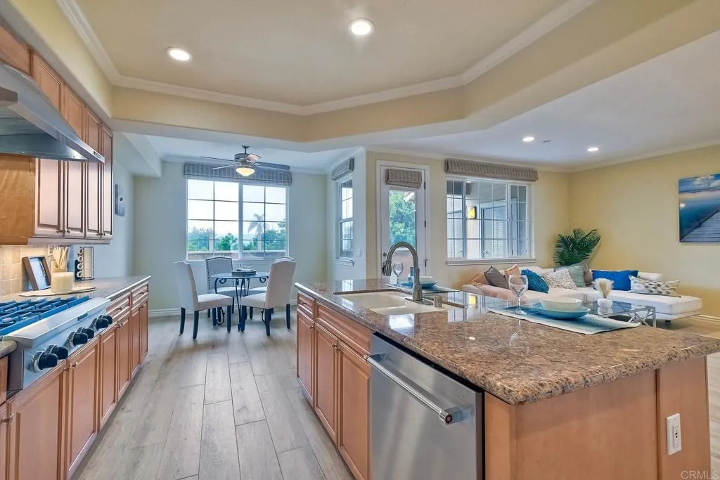 2744 Carlsbad Boulevard Unit 205, Carlsbad, CA 92008 - Photo 3 of 26, Carlsbad, CA