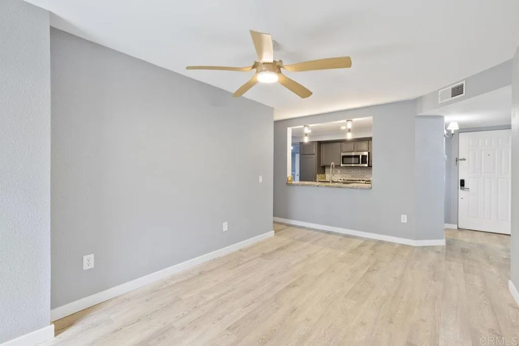https://cdn.realtyfeed.com/cdn/127/306317441/c7e8e9adb1a9e5ebd2a3086bbf115d3c.webp