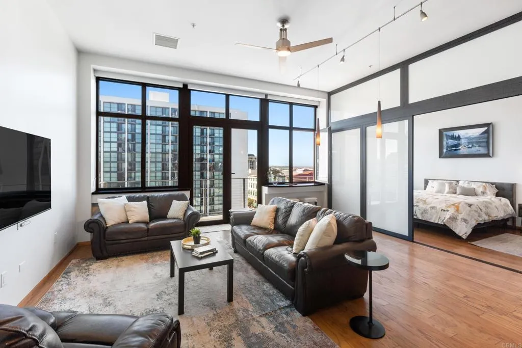 MLS: PTP2407323 Condo For Sale