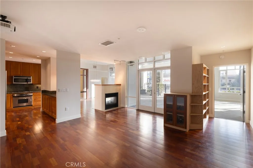 Photo #6: OC24239481 Listing 