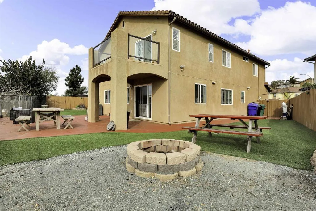 https://cdn.realtyfeed.com/cdn/127/306318771/19d480b630a1afd60bb5b97a1fb1eff2.webp
