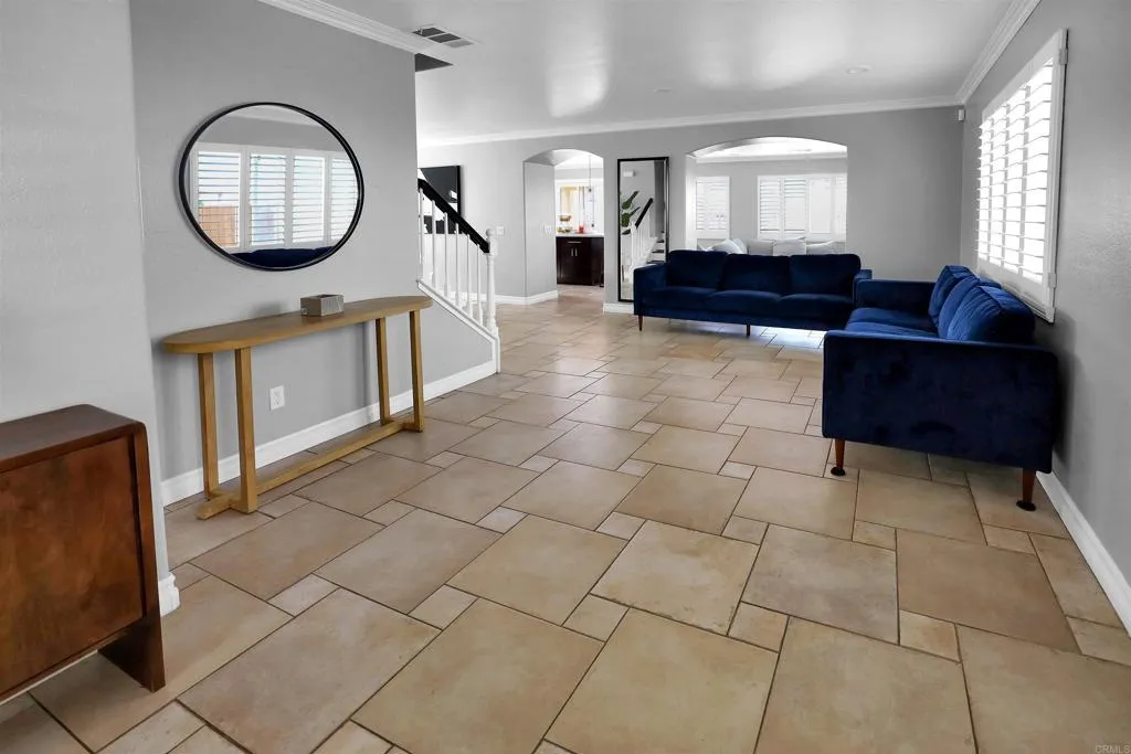 https://cdn.realtyfeed.com/cdn/127/306318771/24e8bf92e5f6a744377acc9d0cc15209.webp
