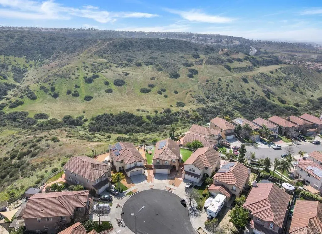 https://cdn.realtyfeed.com/cdn/127/306318771/ea1b30e19465b7d322a8e2460e0a2556.webp