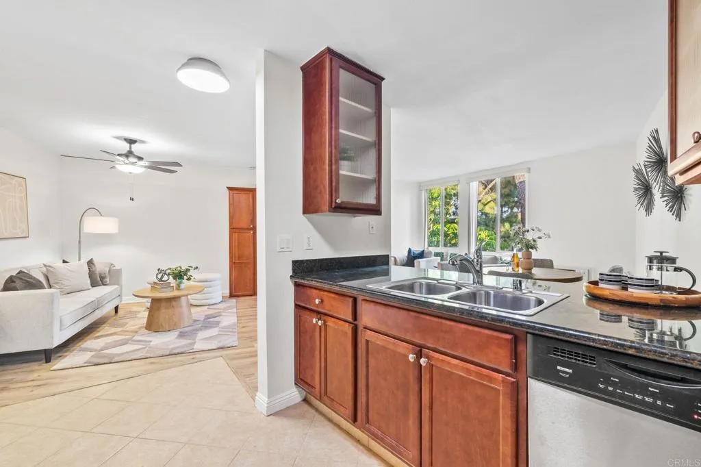 https://cdn.realtyfeed.com/cdn/127/306318772/3f4f31a6b29dc1ef01609a209e73ad40.webp