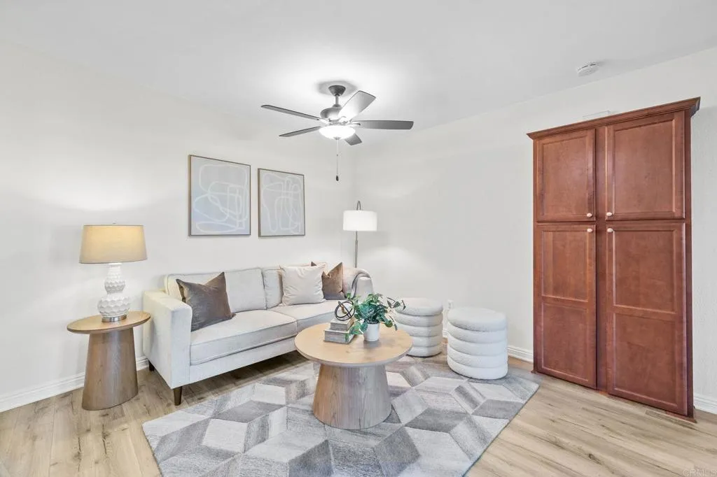 https://cdn.realtyfeed.com/cdn/127/306318772/b8dbe927ff48eb81f6e8a394106c269e.webp