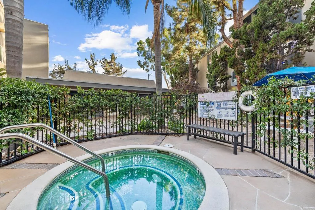 https://cdn.realtyfeed.com/cdn/127/306318772/f6f1c54954ecd2e35caa81facfb69c50.webp