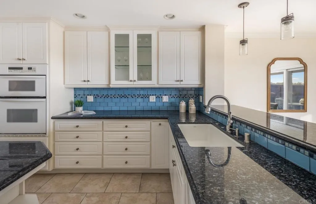 https://cdn.realtyfeed.com/cdn/127/306318844/1458ae443edfdde637a27462d7f9ad4b.webp