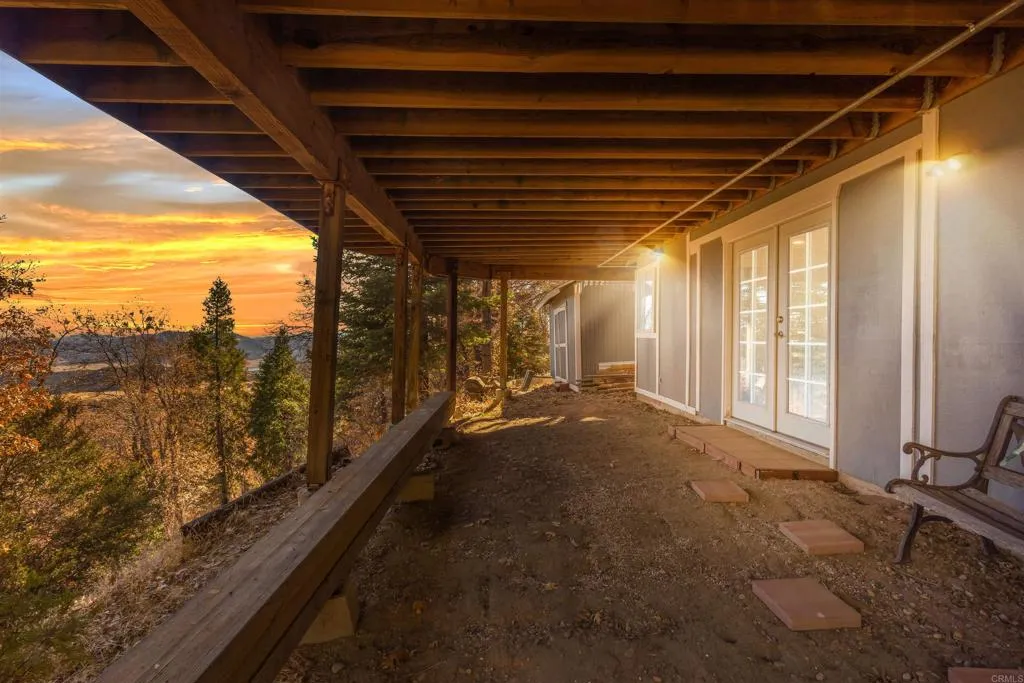 https://cdn.realtyfeed.com/cdn/127/306318889/390d66dd88e3c38fbc35eaeeac722450.webp