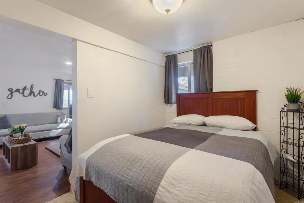 https://cdn.realtyfeed.com/cdn/127/306318889/b13672adc4b7715420cbc2fa6a84551f.webp