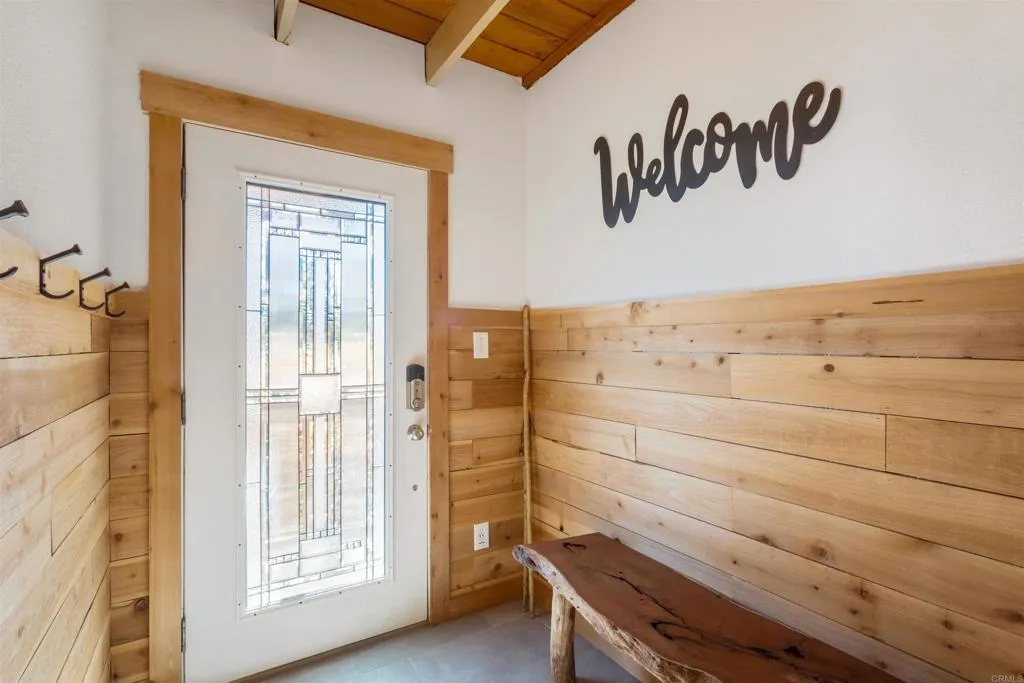 https://cdn.realtyfeed.com/cdn/127/306318889/ce614ebe1b58e7553c1d7cedd5ace03a.webp
