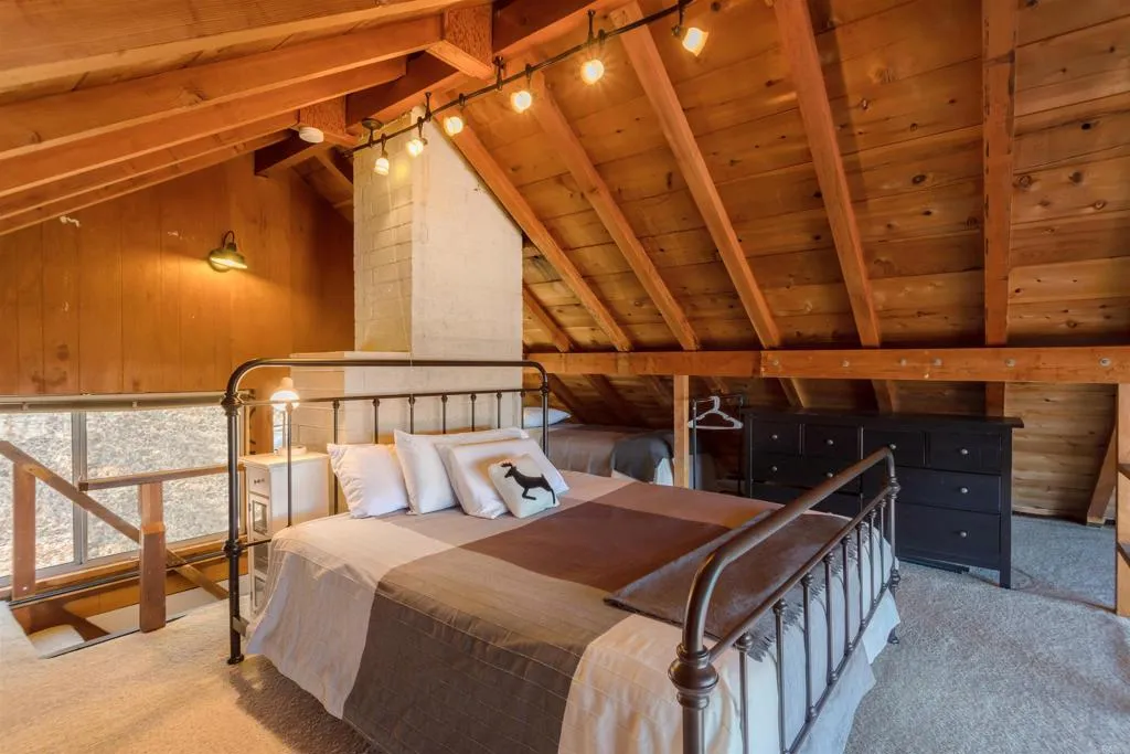 https://cdn.realtyfeed.com/cdn/127/306318889/d3a3290293dac9633392f7d896b19140.webp
