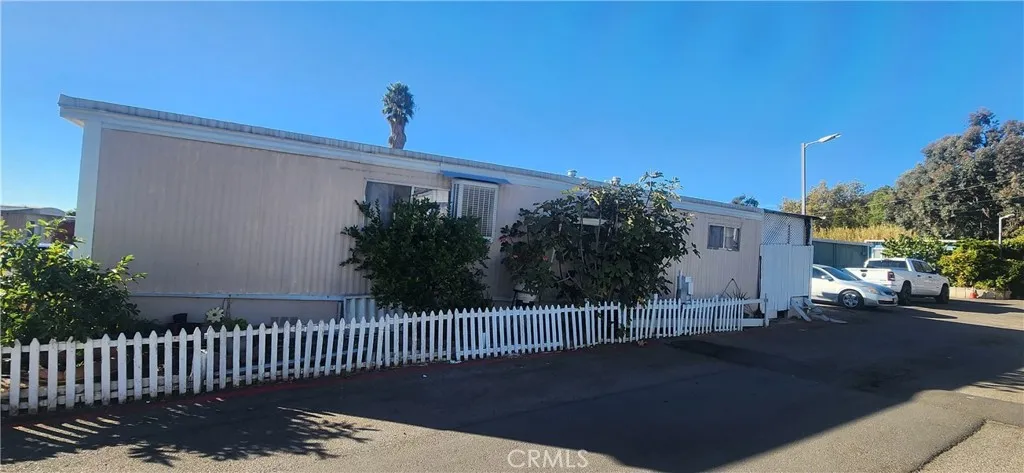 https://cdn.realtyfeed.com/cdn/127/306318928/568bf75cb9e0702a4d778111f8aaf444.webp