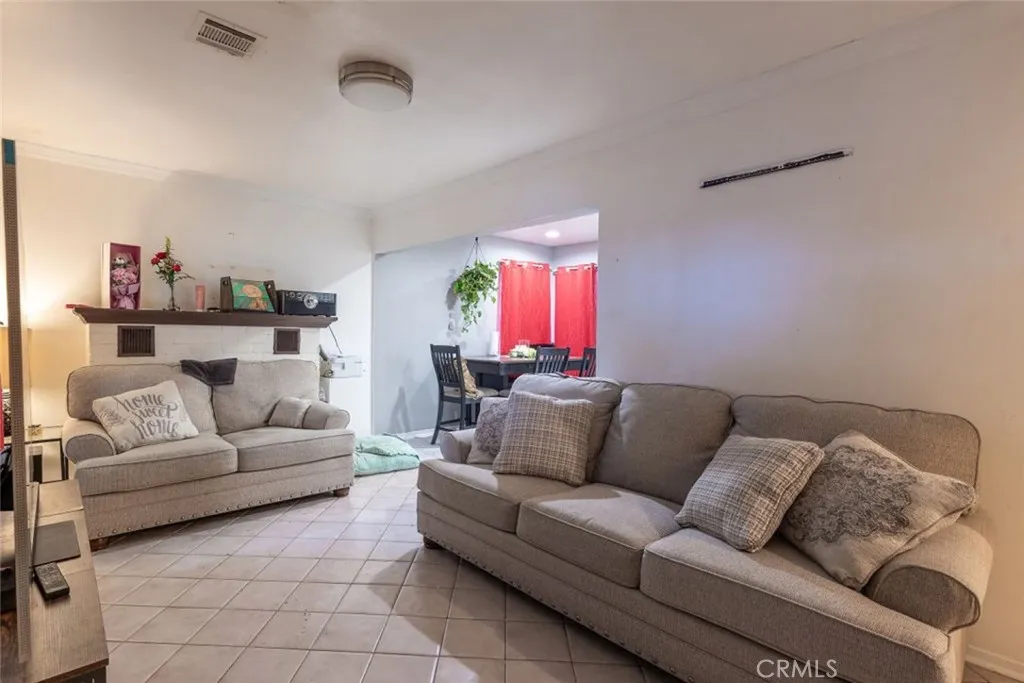 22113 Cantlay Street, Canoga Park, Ca 91303 - Photo 3 of 33, Canoga Park, CA