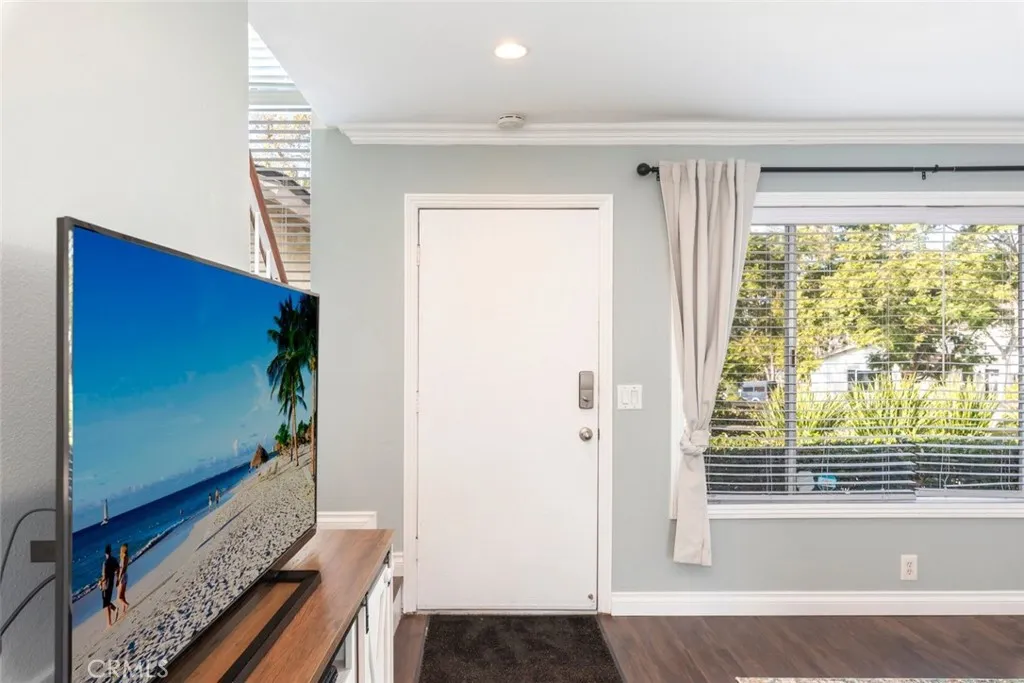 Photo #2: SW24243917 Listing 
