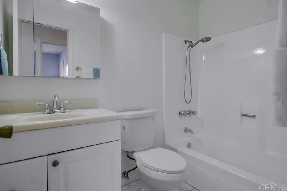 https://cdn.realtyfeed.com/cdn/127/306321104/f62a5c08bd587f9a62e36c1532b260d8.webp