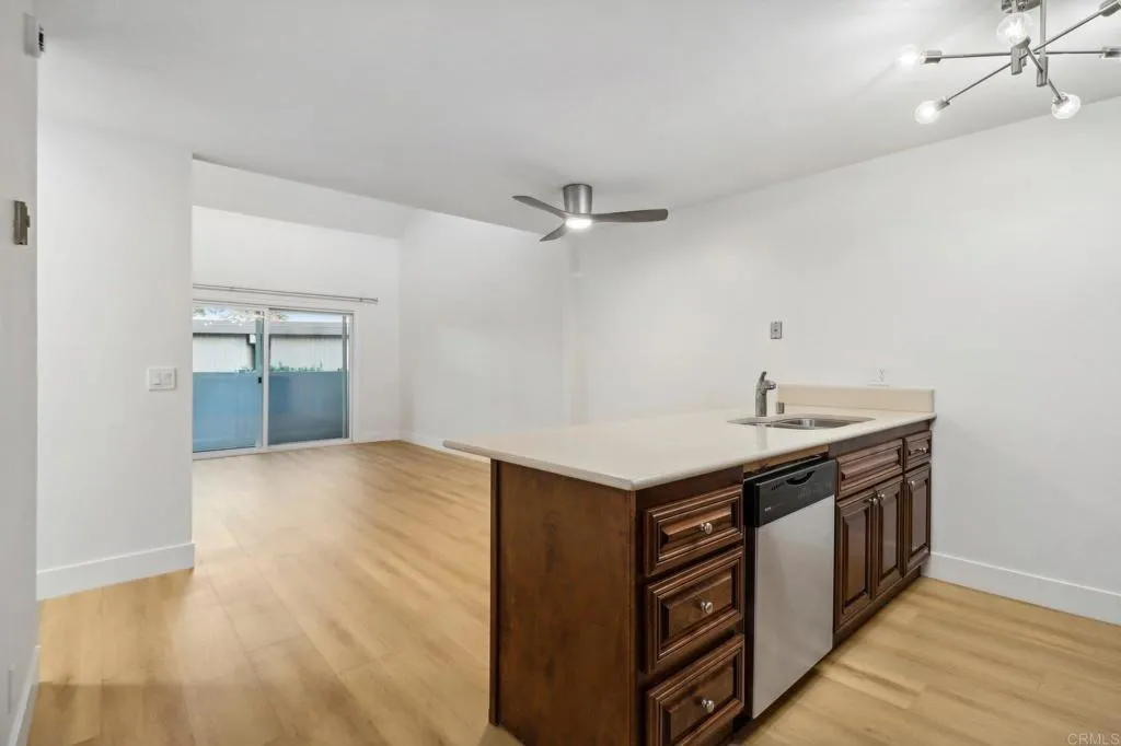 Photo #5: NDP2410442 Listing 