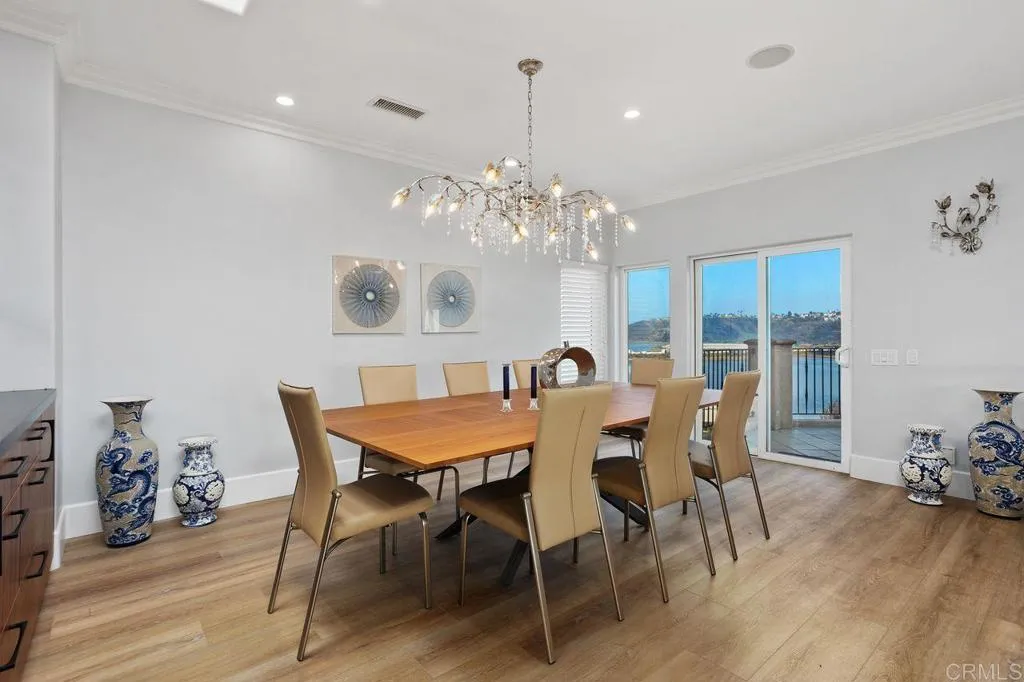 https://cdn.realtyfeed.com/cdn/127/306321405/923be4cb8231de2a1d6a60ad4217741f.webp