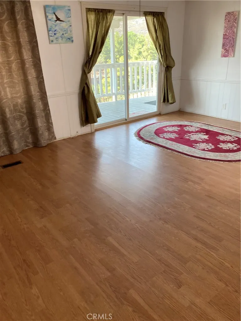 https://cdn.realtyfeed.com/cdn/127/306322467/41a67ac49fd296e35bec55975b58d594.webp