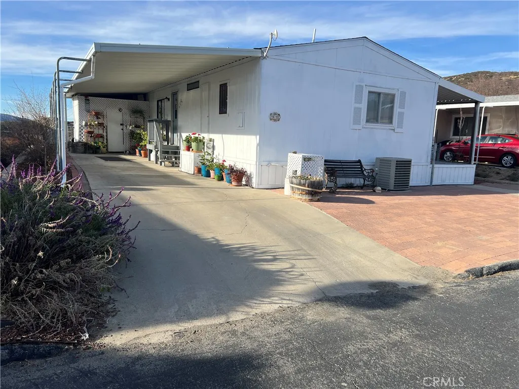 https://cdn.realtyfeed.com/cdn/127/306322467/811c547b868677d8a53991ef598c1caf.webp