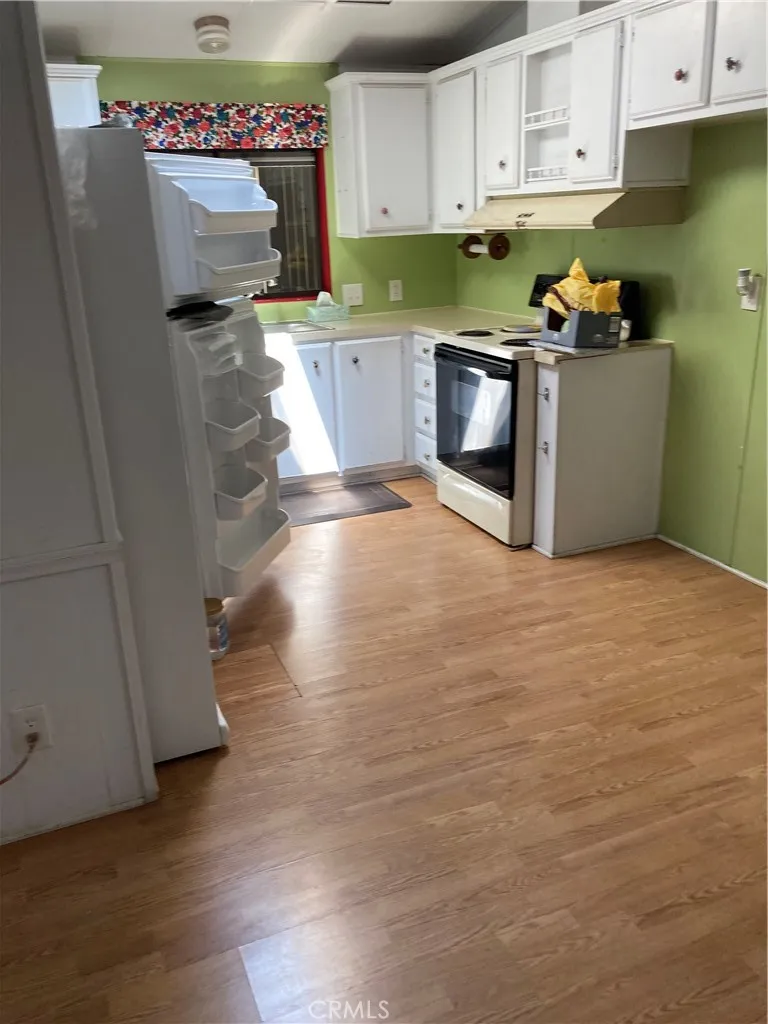 https://cdn.realtyfeed.com/cdn/127/306322467/cd191c3a614003f227e94354bfc372f9.webp