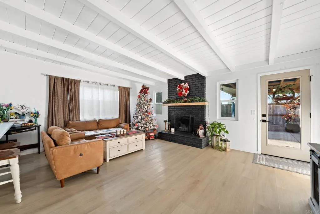 https://cdn.realtyfeed.com/cdn/127/306323455/0a703ce3aee1aeab4678113f4adcddee.webp